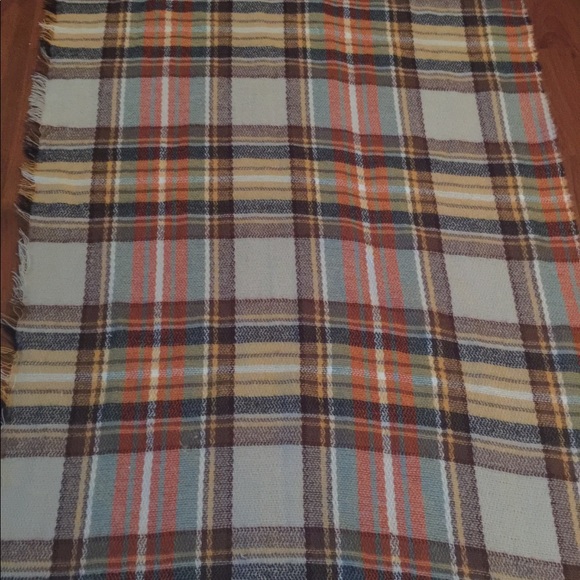 Scarf - Picture 3 of 5